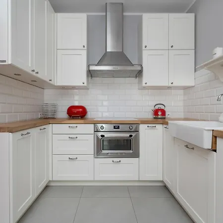 Apartment The Big Apple Apartment In Wroclaw With Parking By Noclegi Renters